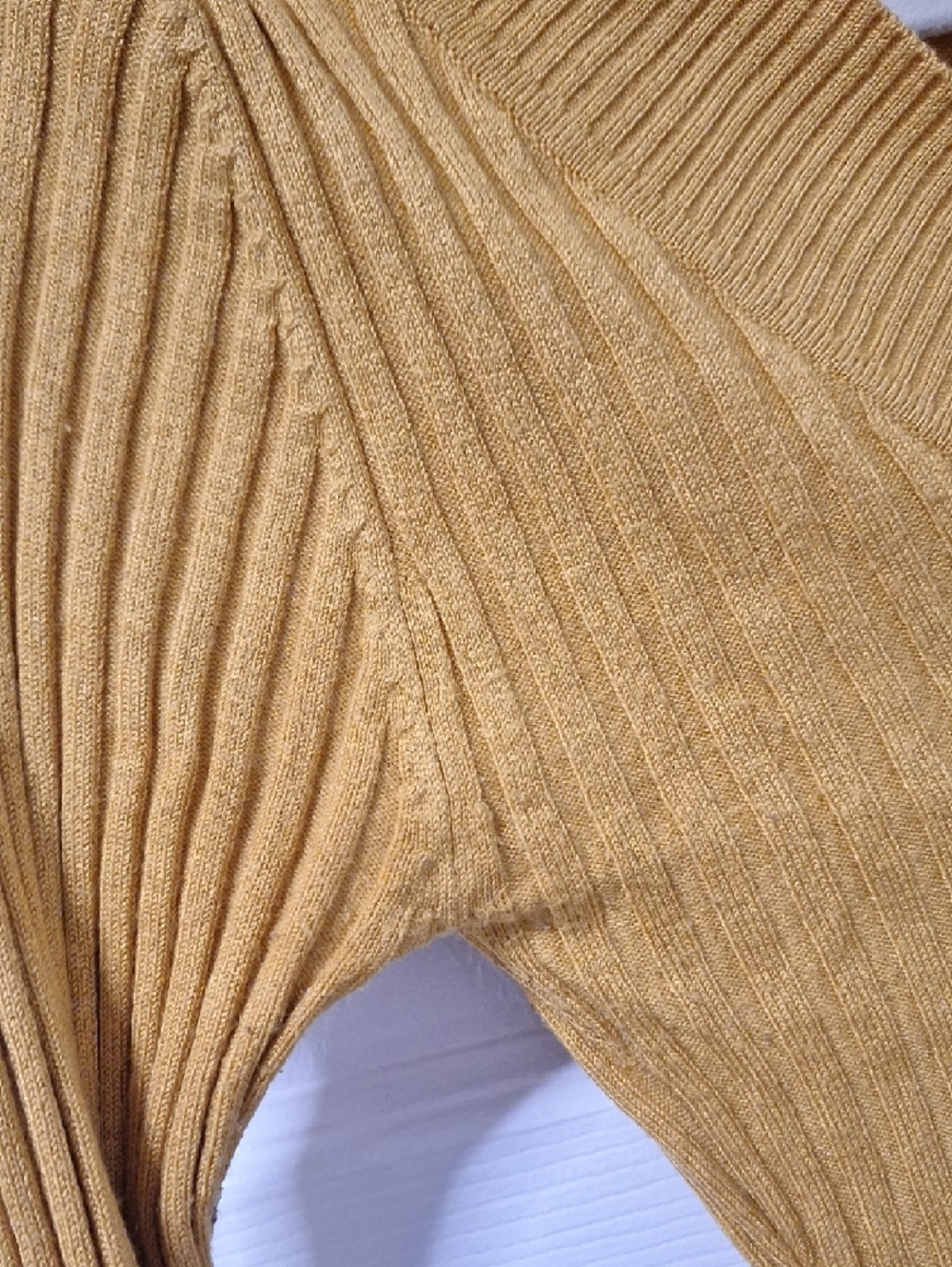 Mustard Ribbed V-Neck Button-Side Knit Top - Picture 4 of 4